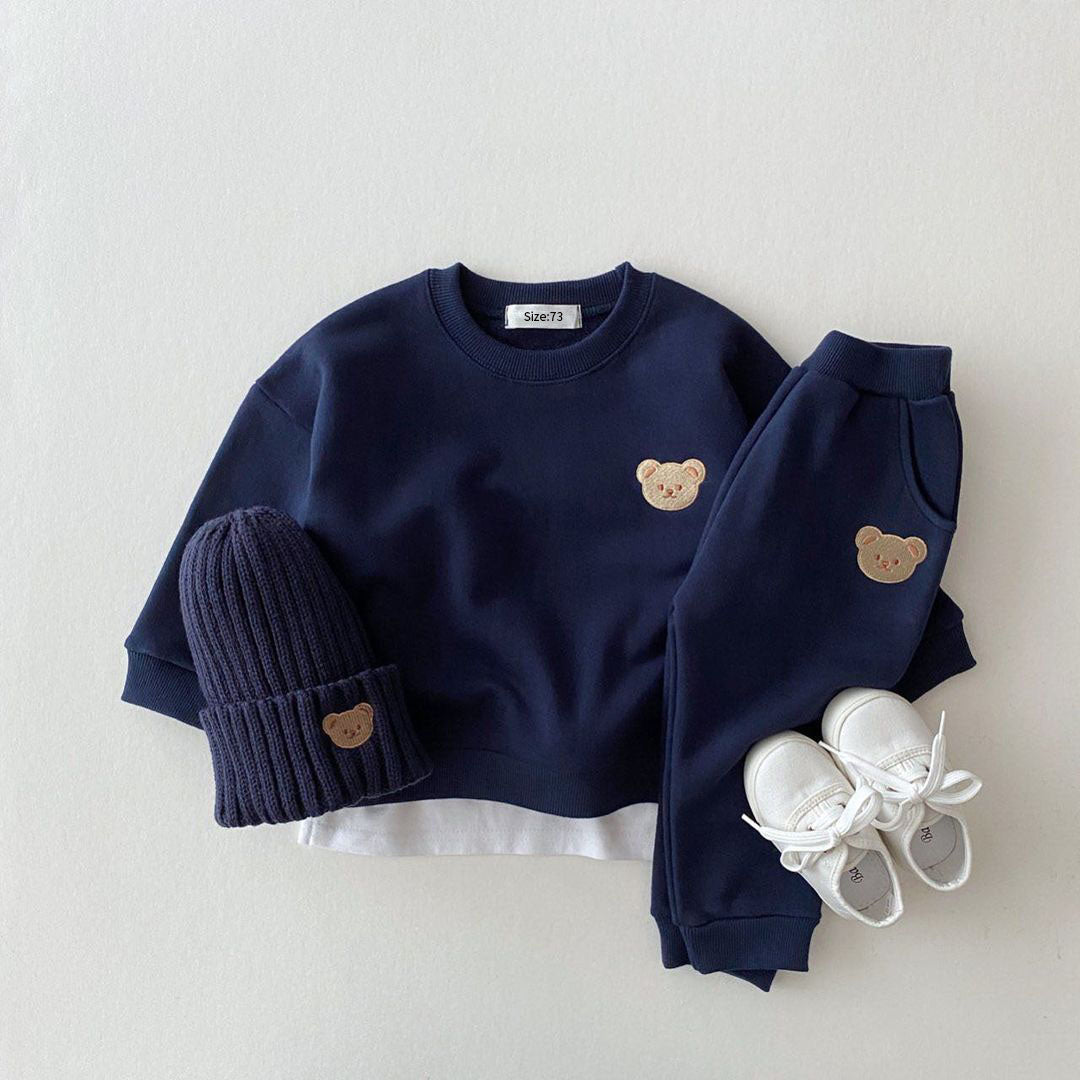 Cozy Bear Baby Jogging Set – Soft Sweater, Pants & Matching Hat for Little Ones