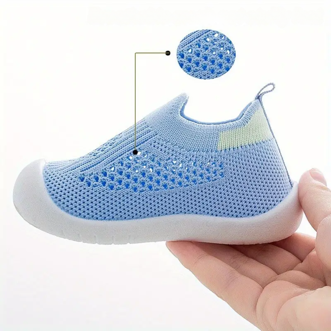 StepSure Kids First Step Shoes, Lightweight Comfortable Safe Walking Shoes 0–4 Years