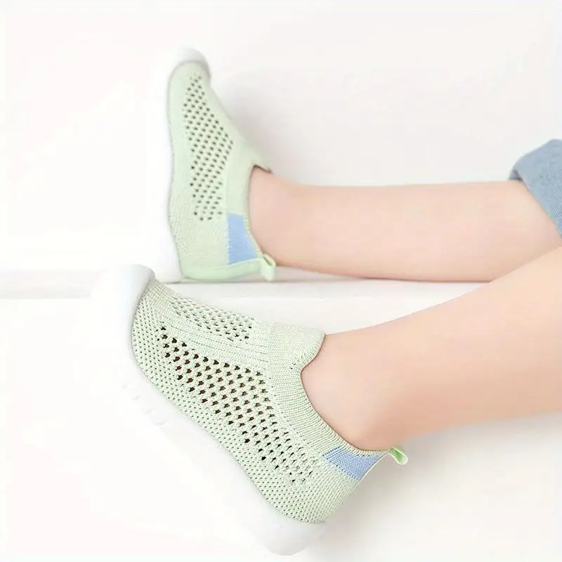 StepSure Kids First Step Shoes, Lightweight Comfortable Safe Walking Shoes 0–4 Years