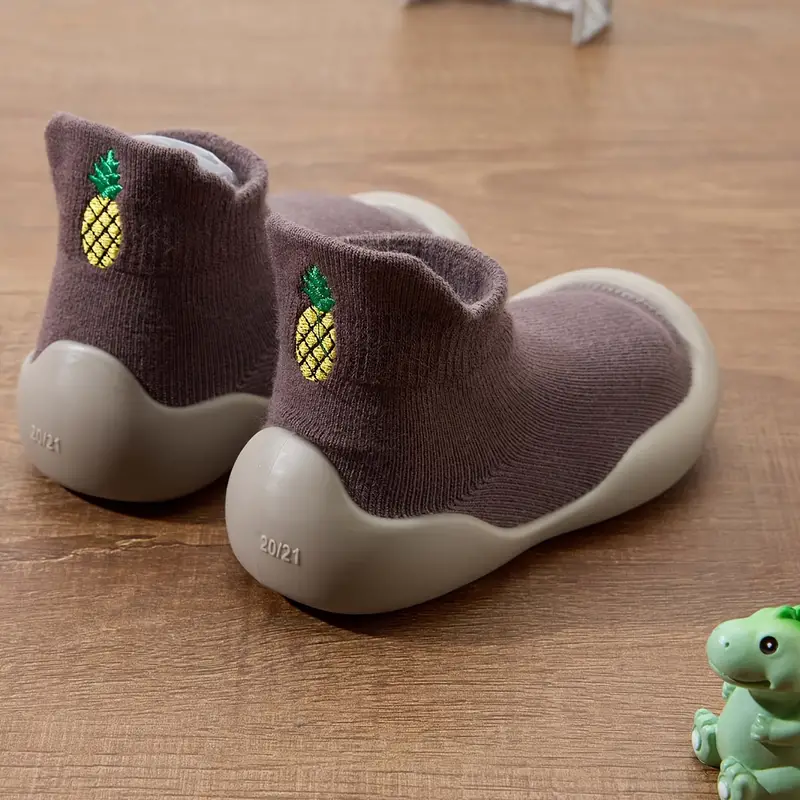 FlexiSteps Barefoot Baby Shoes for Natural Movement and Flexible First Steps