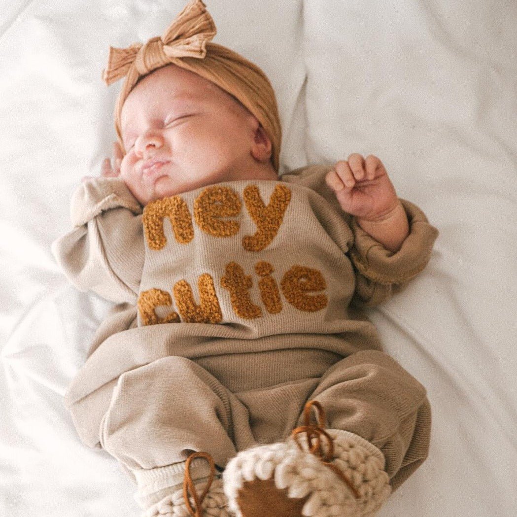 SnuggleHello Baby Outfit Set with Cozy Sweatshirt and Pants for Everyday Comfort