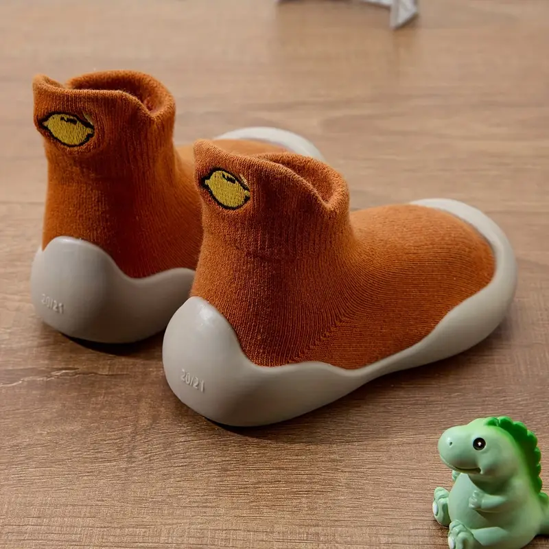 FlexiSteps Barefoot Baby Shoes for Natural Movement and Flexible First Steps