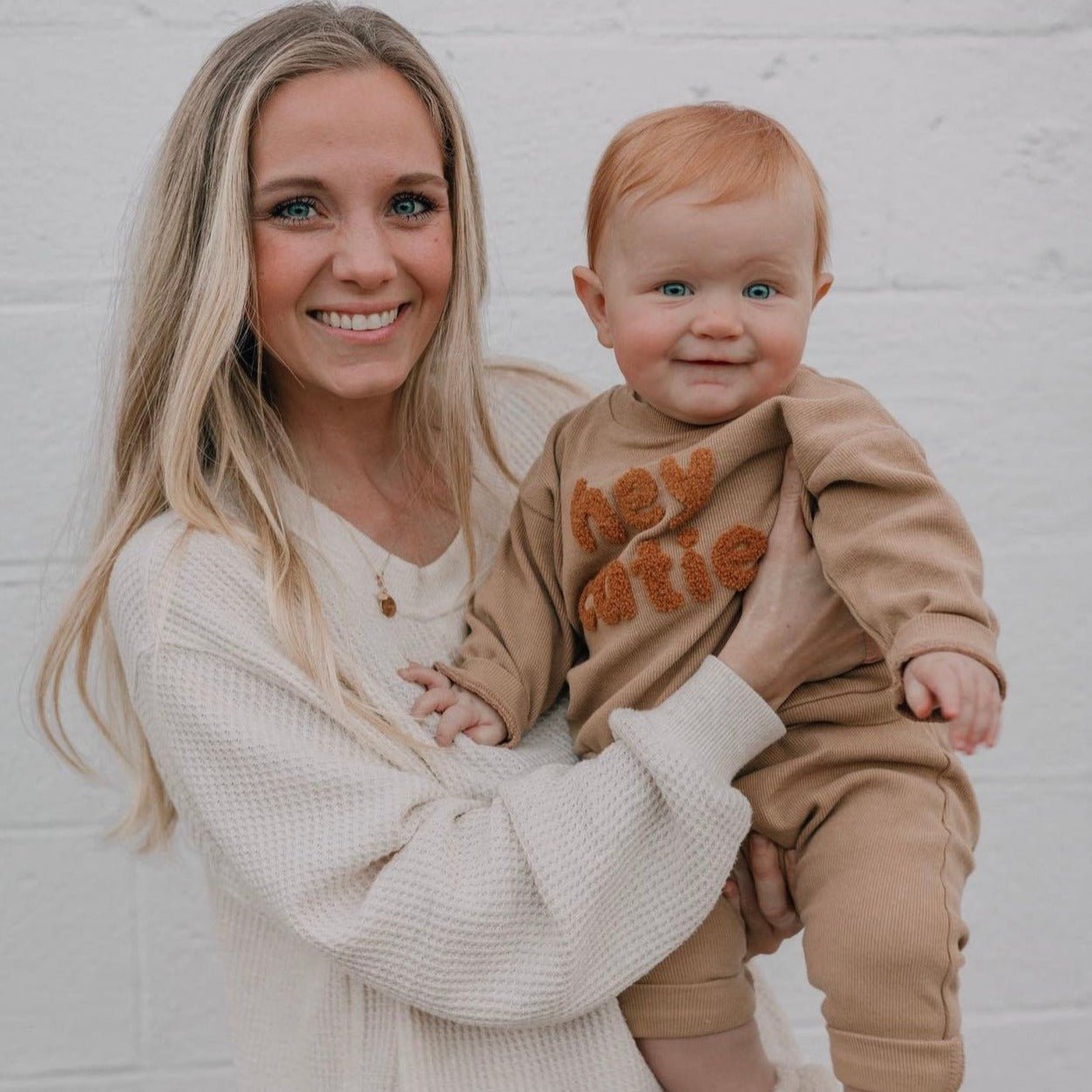 SnuggleHello Baby Outfit Set with Cozy Sweatshirt and Pants for Everyday Comfort