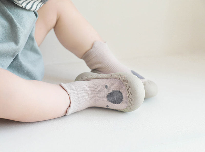 LittlePaws Baby Booties, Non-Slip Soft Sole Unisex First Shoes 0–3 Years