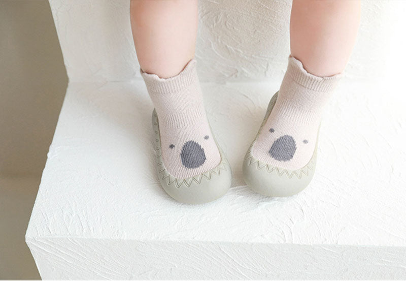 LittlePaws Baby Booties, Non-Slip Soft Sole Unisex First Shoes 0–3 Years